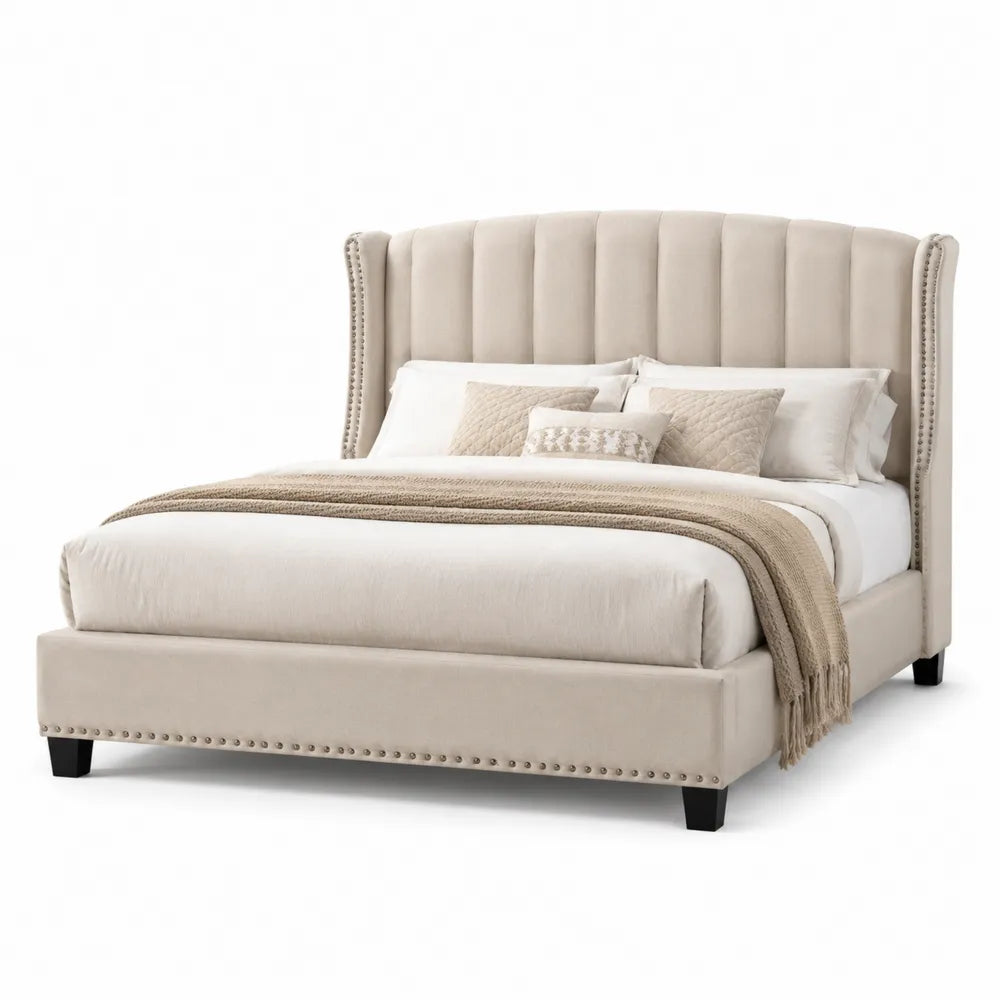 Letto matrimoniale in tessuto beige con testiera alta